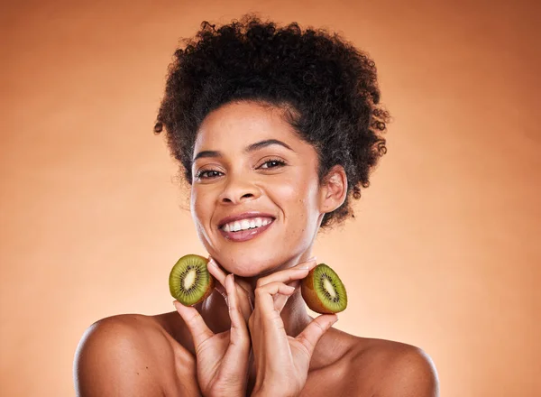 Kiwi Fruit Schoonheid Zwarte Vrouw Gezondheidszorg Vitamine Voeding Voor Gezondheid — Stockfoto