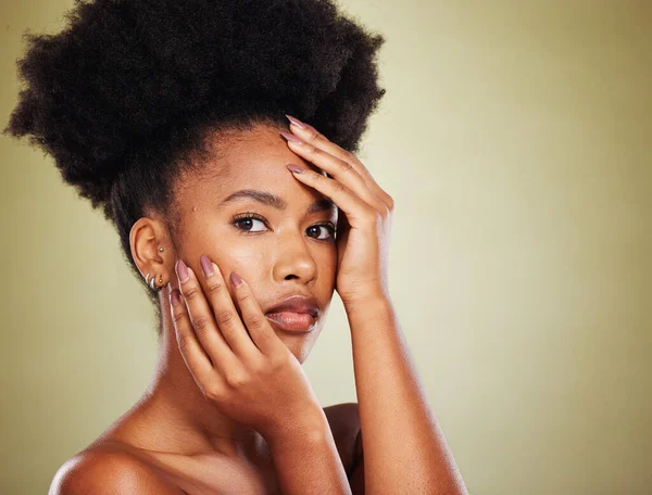 Huidverzorging Portret Schoonheid Zwarte Vrouw Studio Met Gezicht Natuurlijk Haar — Stockfoto