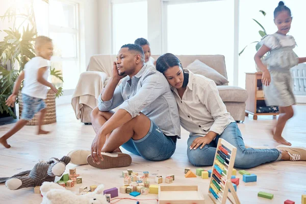 Tired Parents Children Playing Living Room Running Adhd Energy Burnout — Stock Photo, Image