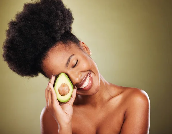 Avocado Zwarte Vrouw Schoonheid Huidverzorging Natuurlijke Cosmetica Voeding Gezond Voedsel — Stockfoto