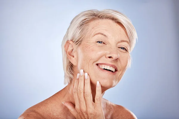 Face Beauty Antiaging Senior Woman Touching Her Skin Studio Gray — Stock Photo, Image