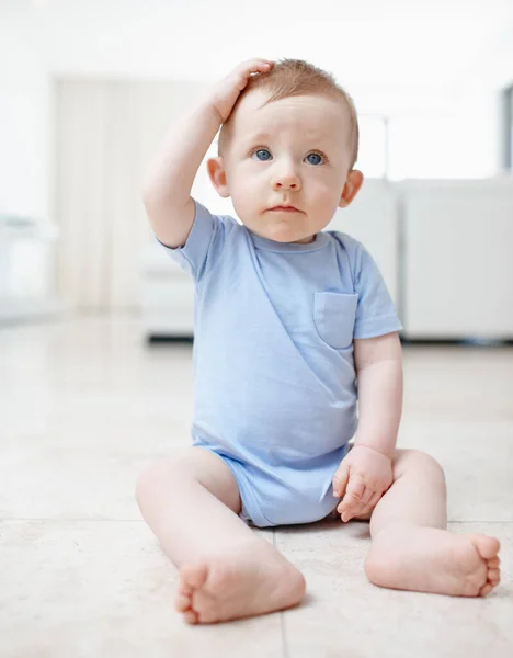 How Did Get Here Cute Baby Boy Sitting Living Room — Stock Photo, Image
