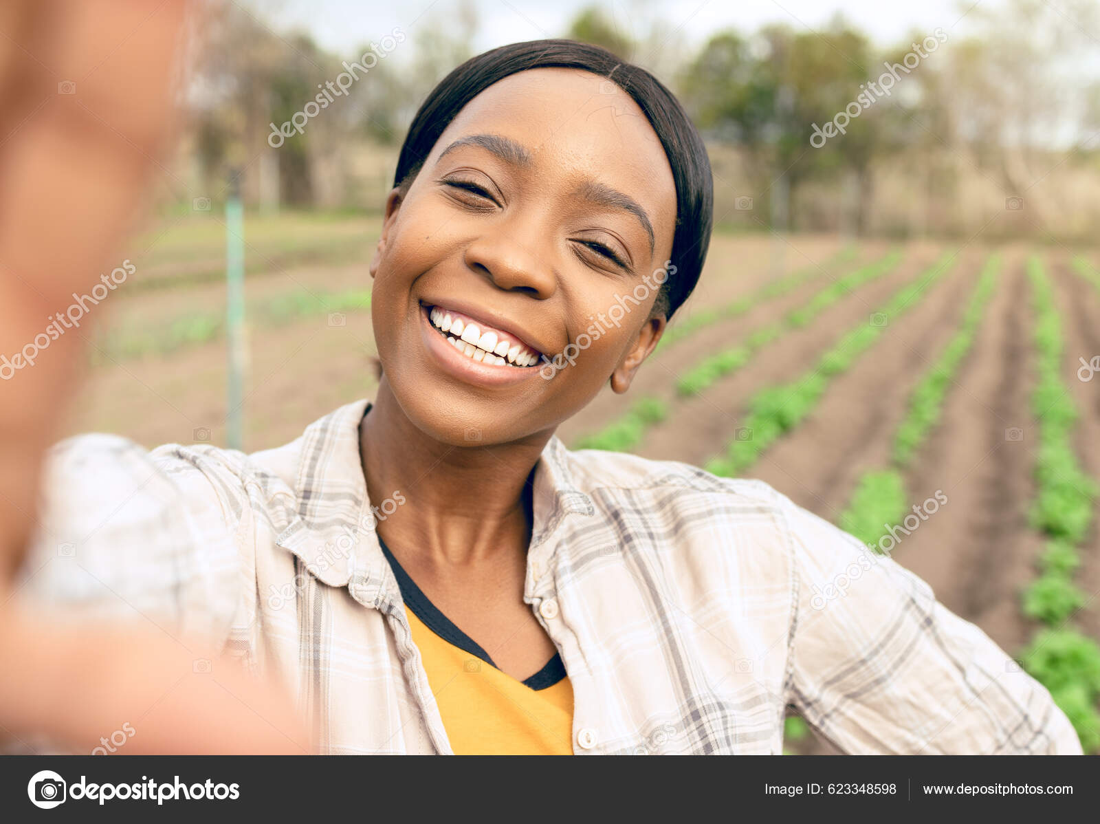 Agriculture Farm Selfie Happy Black Woman Smiling Taking Picture Outdoors  Stock Photo by ©PeopleImages.com 623348598