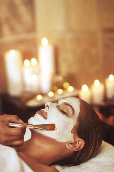 Someone Busier You Getting Facial Right Now Young Woman Enjoying — Stock Photo, Image