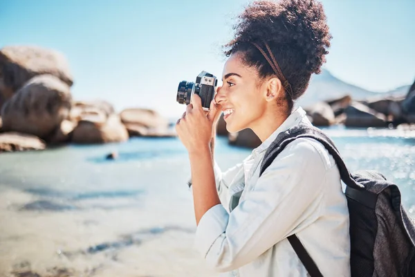 Fotógrafo Mulher Câmera Praia Para Férias Viagem Férias Sol Verão — Fotografia de Stock