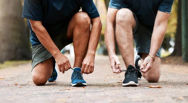 Bacaklar Kravat Danteli Spor Koşu Takımı Spor Dışarıda Sağlık Eğitimi — Stok fotoğraf