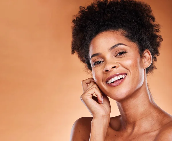 Szépség Bőrápolás Gúnyolódni Portré Fekete Spa Kozmetikumok Afro Haj Ellátás — Stock Fotó