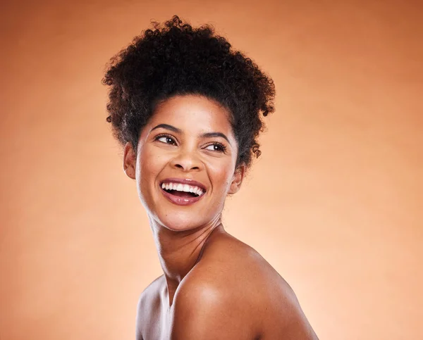 Cilt Bakımı Sağlık Mutlu Siyah Kadın Kozmetik Doğal Sağlıklı Yüz — Stok fotoğraf