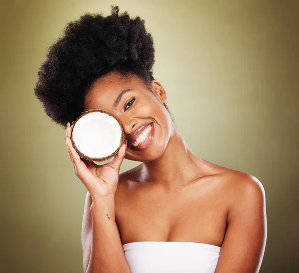 Kokosolie Zwarte Vrouw Huidverzorging Natuurlijke Cosmetica Gezonde Levensstijl Voeding Antioxidant — Stockfoto