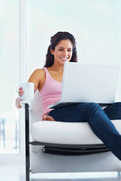 Woman Laptop Coffee Pretty Woman Using Laptop While Having Cup — Stock Photo, Image