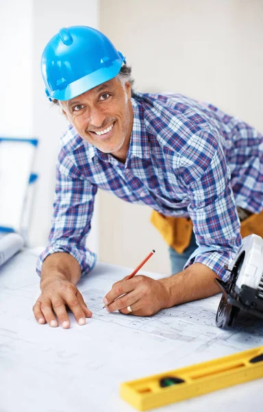 Mature Engineer Working Blueprint Portrait Smiling Architect Working Blue Print — Stock Photo, Image