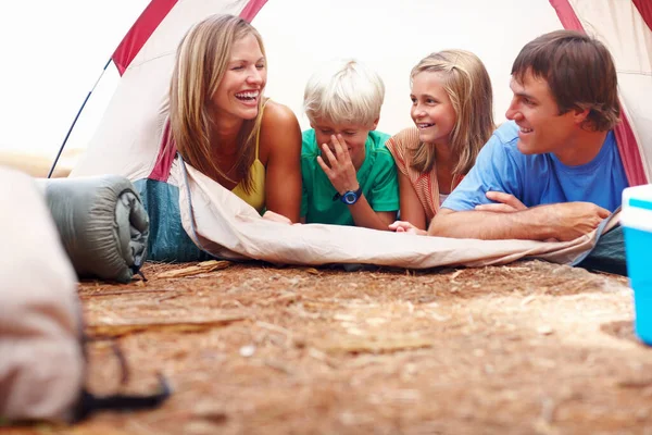 Family Relaxing Tent Cute Family Four Relaxing Tent Camping Holiday — Stock Photo, Image