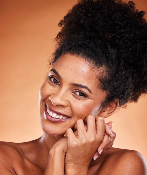 Zwarte Vrouw Handen Schoonheidsportret Voor Huidverzorging Cosmetica Make Tegen Een — Stockfoto