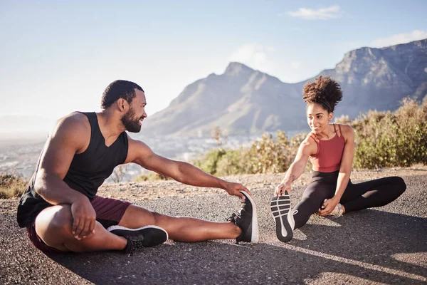 Spor Egzersiz Sağlık Sağlık Için Açık Havada Bacaklarını Esneten Siyah — Stok fotoğraf