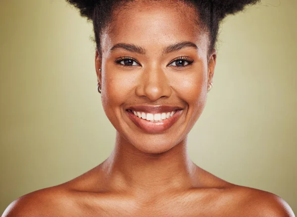 Portret Van Een Zwarte Vrouw Vrolijke Glimlach Huidverzorging Model Voor — Stockfoto