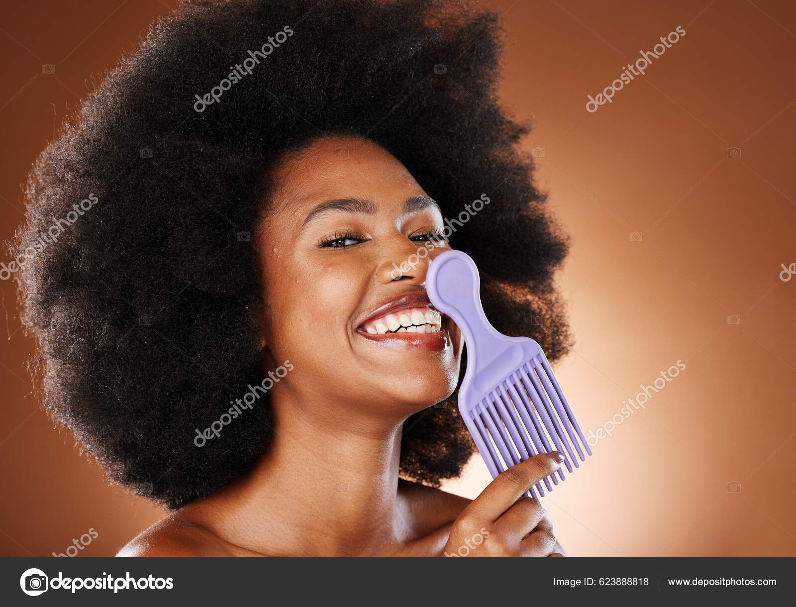 Curly Hair Beauty Comb Black Woman Afro Hairstyle Cosmetics Hair Stock  Photo by ©PeopleImages.com 623888818