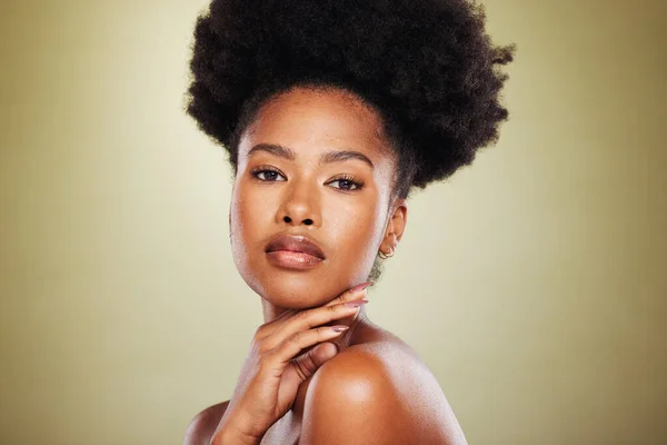 黑人女性 肖像画和美容与皮肤护理 头发护理和化妆品工作室背景 非洲和美学与皮肤健康或化妆品的健康面部质感和卫生 — 图库照片