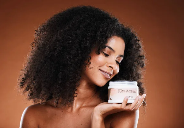 Schoonheid Haarverzorging Product Met Een Model Zwarte Vrouw Studio Een — Stockfoto