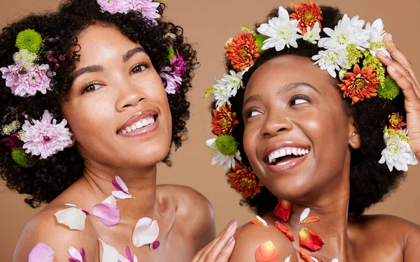Vrouwen Schoonheid Bloemen Studio Voor Wellness Cosmetica Verzorging Bruine Achtergrond — Stockfoto
