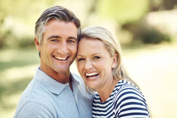Sunshine Smiles Cropped Portrait Affectionate Mature Couple Enjoying Day Park — Stock Photo, Image