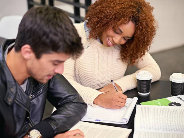 Examen Advies Blijf Kalm Studeer Hard Twee Studenten Studeren Samen — Stockfoto