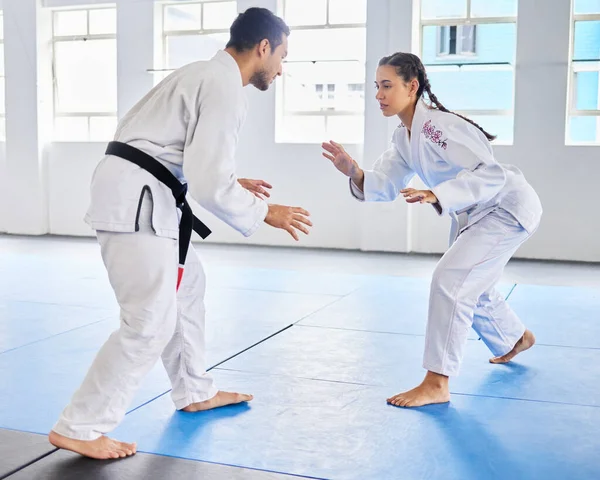 Karate Harcművészetek Férfi Harc Csata Vagy Gyakorlat Harci Készség Edzés — Stock Fotó