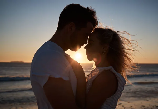 Coucher Soleil Silhouette Couple Avec Amour Plage Affection Temps Qualité — Photo