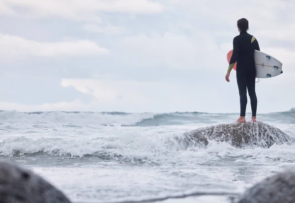 Sport Óceán Szörfözés Ember Készen Áll Fitness Kihívás Természet Gyakorlása — Stock Fotó