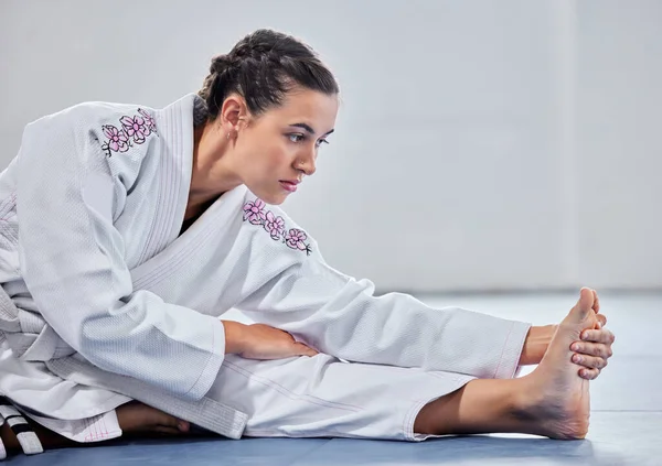 Martial Arts Fitness Stretching Met Vrouw Karate School Voor Training — Stockfoto
