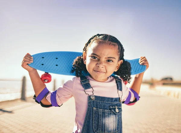 Skateboard Portrait Girl Child Beach Promenade Skating Practice Outdoor Promenade — Stock Photo, Image