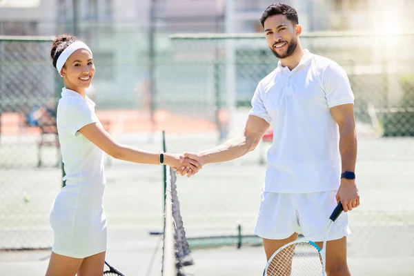 Gioco Tennis Ritratto Atleti Che Stringono Mano Successo Partnership Saluto — Foto Stock
