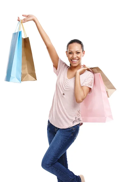 지출을 있었습니다 백인에게 고립된 쇼핑백을 자랑하는 매력적 여자의 — 스톡 사진