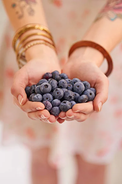 Rich Antioxidants Tasty Bunch Blueberries Womans Cupped Hands — Stock Photo, Image