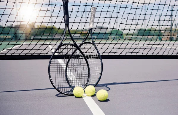 Tennis Sport Pallone Tennis Con Racchetta Campo Tennis Con Fondo — Foto Stock