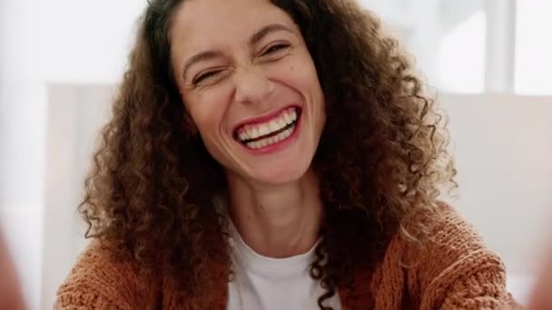 Видеозвонки Селфи Разговор Счастливой Женщины Общение Сеть Глобальной Связи Международной — стоковое видео