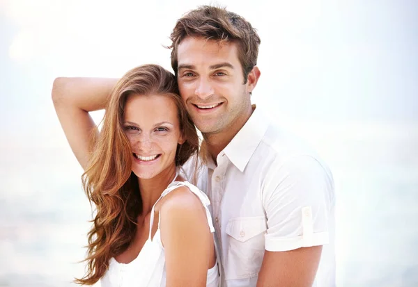 Top World Together Love Romance Portrait Carefree Blissful Young Couple — Stock Photo, Image