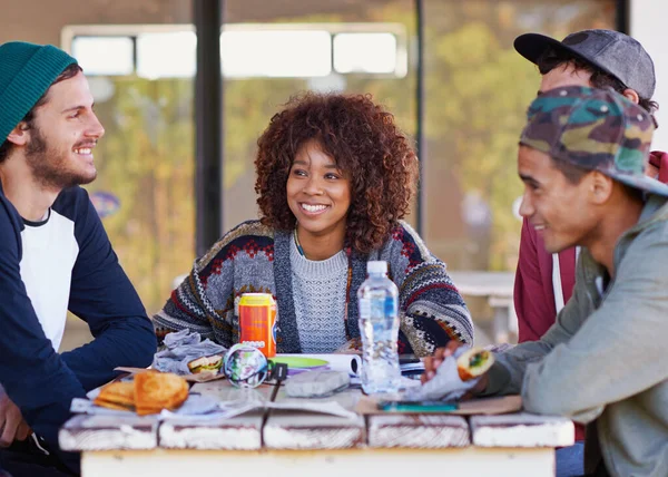 Hanging Out Gang Group Friends Outdoor Table — Stock Photo, Image