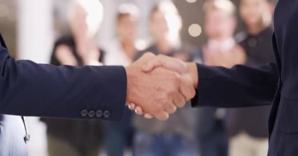 Business People Handshake B2B Occupano Audience Battendo Mani Supporto Innovazione — Video Stock