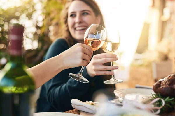 Vinho Saúde Amigos Com Copo Vinho Para Brindar Uma Festa — Fotografia de Stock
