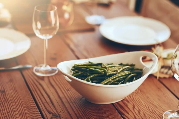 Ação Graças Feijão Verde Comida Com Local Uma Mesa Jantar — Fotografia de Stock