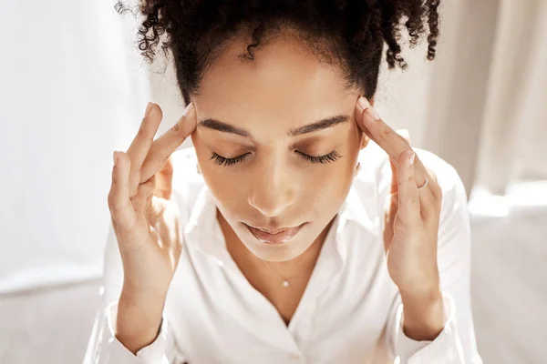 Mulher Negra Dor Cabeça Estresse Saúde Mental Ansiedade Frustrado Casa — Fotografia de Stock