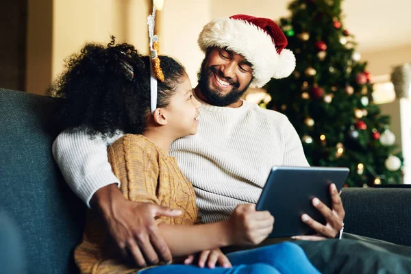 Karácsonyi Családi Digitális Tabletta Élő Streaming Film Szórakoztató Játék Vagy — Stock Fotó