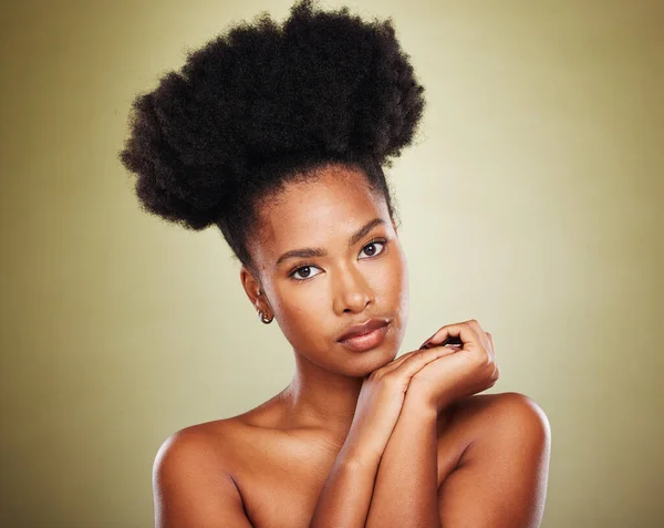 Huidverzorging Natuurlijke Schoonheid Zwarte Vrouw Studioportret Voor Cosmetica Make Jeugdwelzijn — Stockfoto