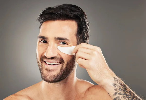 Człowiek Przepaska Oko Produkt Pielęgnacji Skóry Urody Zdrowia Uśmiechem Kosmetyki — Zdjęcie stockowe