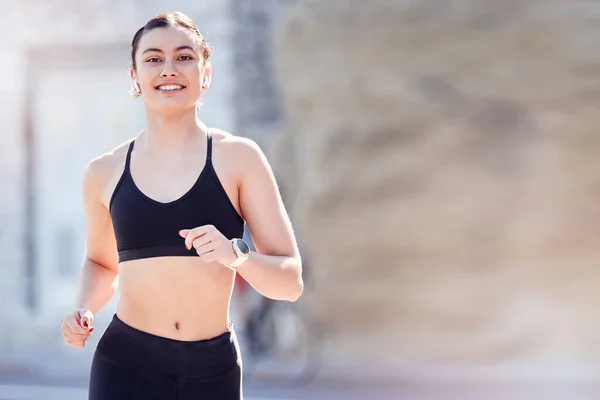 Corrida Exercício Felicidade Com Uma Mulher Livre Para Fitness Treino — Fotografia de Stock