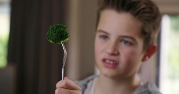 Verduras Alimentos Niños Con Disgusto Por Brócoli Nutrición Almuerzo Saludable — Vídeos de Stock