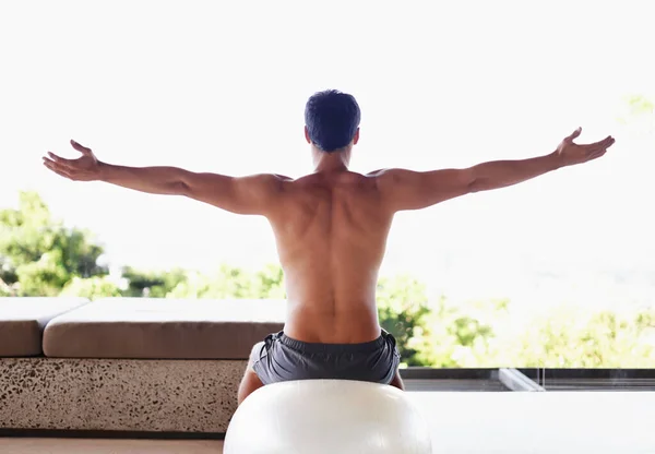 What Beautiful Morning Rear View Shot Muscular Young Man Stretching — Stock Photo, Image