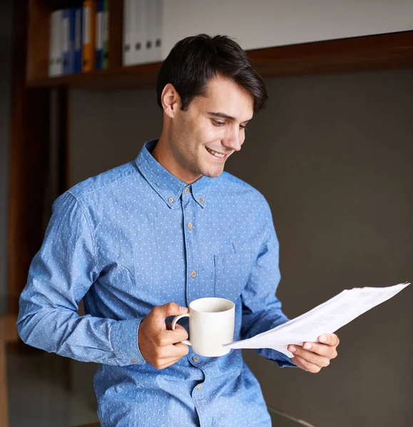 Proofreading Report Young Businessman Holding Cup Coffee While Going Some — Stock Photo, Image