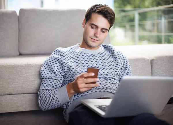 Wonder Should Text Her Come Young Man Looking His Mobile — Stock Photo, Image