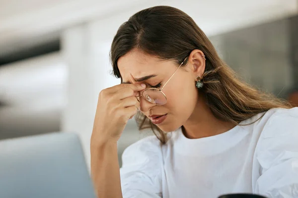 Ból Głowy Kobieta Wypalenie Biurze Lęk Zdrowie Psychiczne Młoda Kobieta — Zdjęcie stockowe